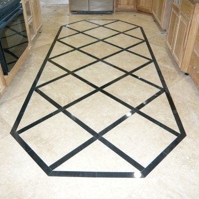 Light travertine with absolute black border floor